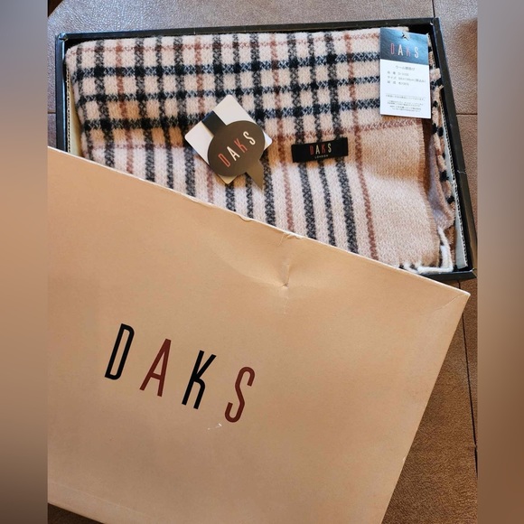 BNIB Vintage Daks London Wool Scarf Daks London Lambswool Scarves - Picture 4 of 8